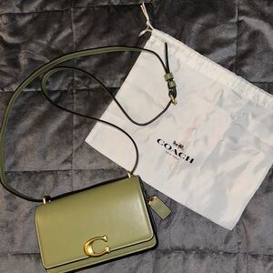 Coach bandit crossbody in moss green